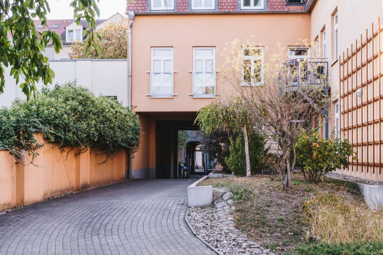 1, Rothenburger Strasse * Dresden